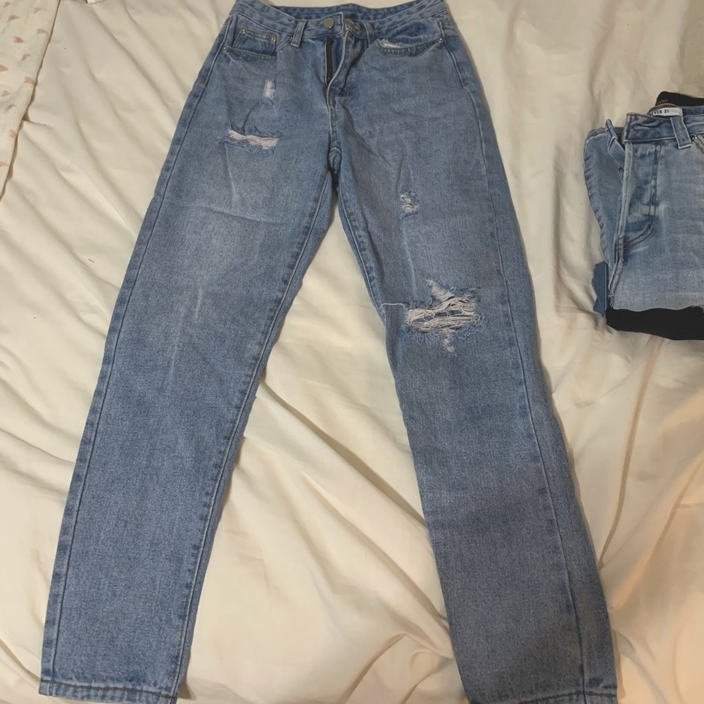 Ripped Mom Jeans